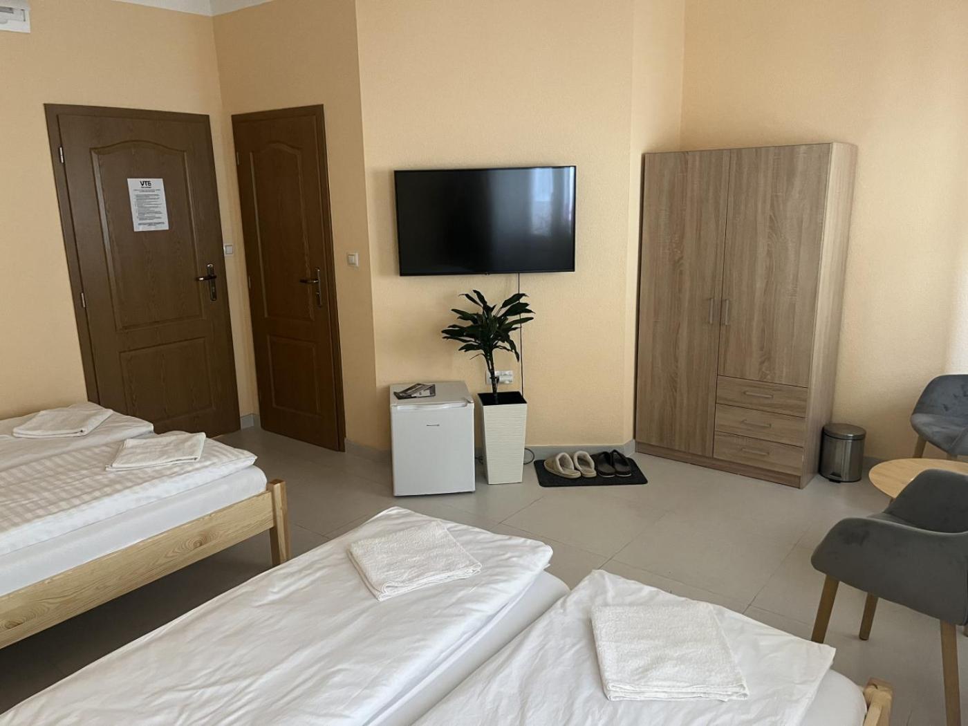 ズノイモ Vt6 House & Restaurant Bed & Breakfast エクステリア 写真