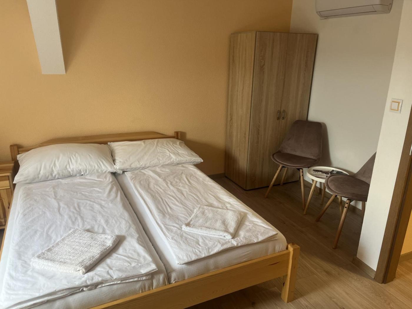 ズノイモ Vt6 House & Restaurant Bed & Breakfast エクステリア 写真
